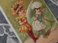 画像3: アンティーク クロモ 向日葵とオンベルの花のドレスの少女たち-CHOCOLAT GUERIN BOUTRON- (3)