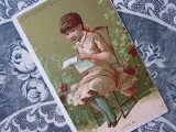 アンティーク クロモ  庭で読書するピンクのドレスの少女 LA LECTURE-CHOCOLAT GUERIN BOUTRON-