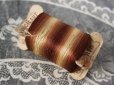 画像1: アンティーク  ボンマルシェのシルクの刺繍用糸巻き-AU BON MARCHE- (1)