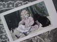 画像1: アンティーク ポストカード 黒猫に読み方を教える少女-CHOCOLAT VINAY- (1)