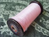 1920年代 アンティーク 木製ボビン ピンクの糸巻き-RHODIASETA-