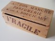 画像2: アンティーク  ボンマルシェ 香水瓶の木箱 PARFUMERIE-AU BON MARCHE PARIS- (2)