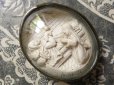 画像1: アンティーク 聖母マリア ガラスドームの聖遺物入れ  (1)