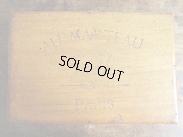 画像2: アンティーク  『L.V.』木製の糸箱 AU MARTEAU-L.V. PARIS-