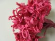 画像4: アンティーク ローズピンクの花のコサージュ 31輪 (4)