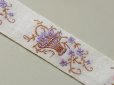 画像3: アンティーク 薄紫の花 フラワーバスケットの刺繍入り リボン 2.6m (3)