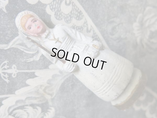 画像1: アンティーク コミュニオンドレスの少女 石膏製の人形